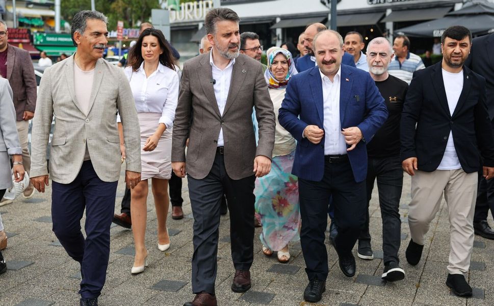 Gemlik'te aşureler Biba ve Varank'tan