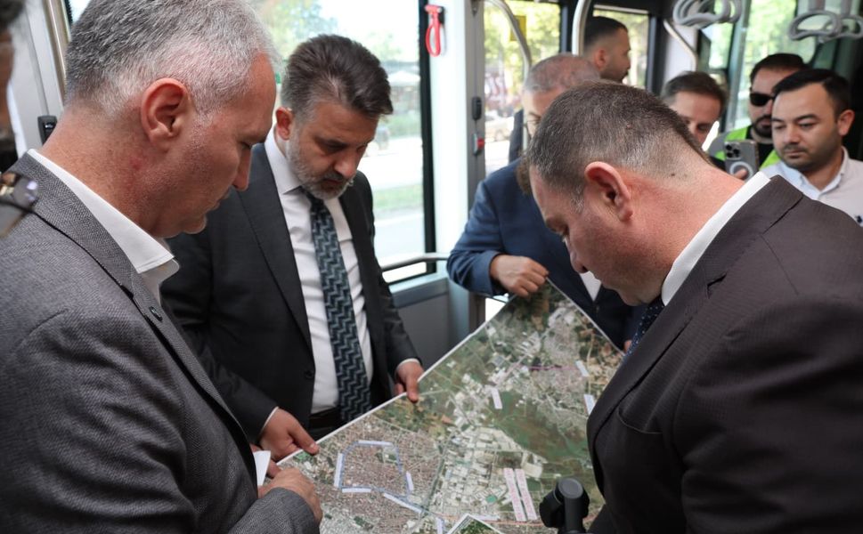 İnegöl'e metrobüs geliyor