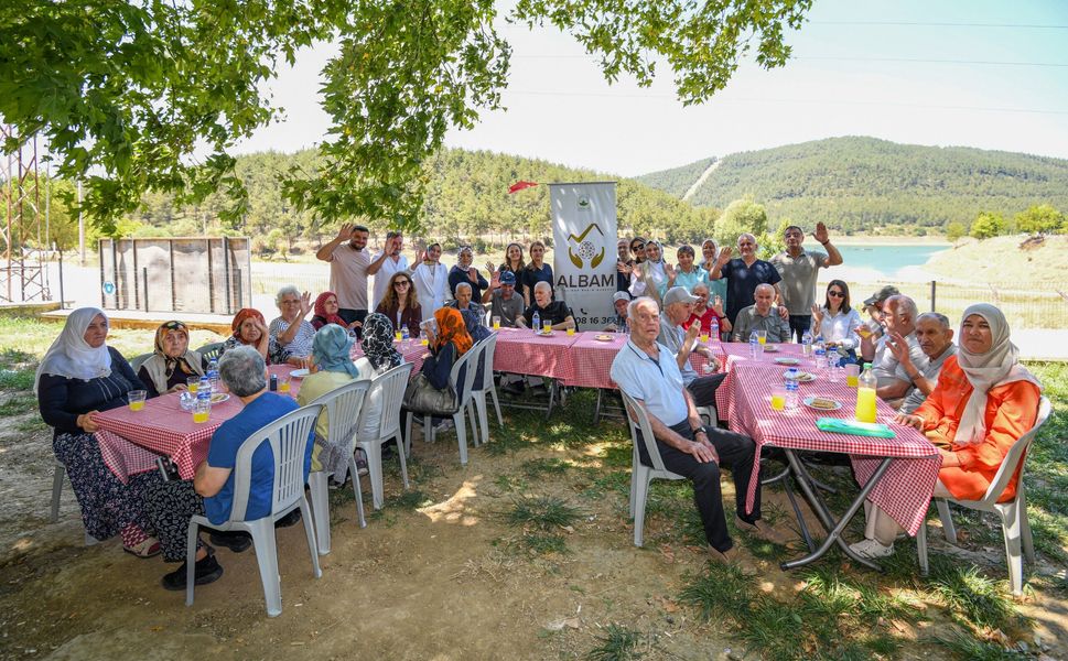 Osmangazi Belediyesi ALBAM Üyelerini Doğayla Buluşturdu
