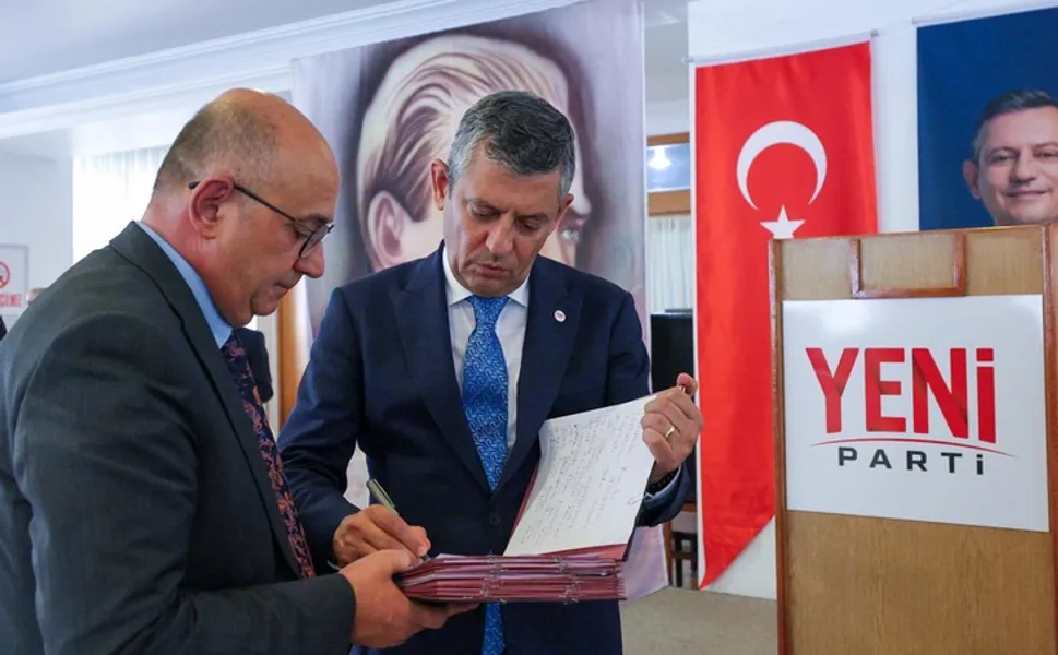 Özgür Özel, YENİ Parti'nin Genel Başkanı seçildi
