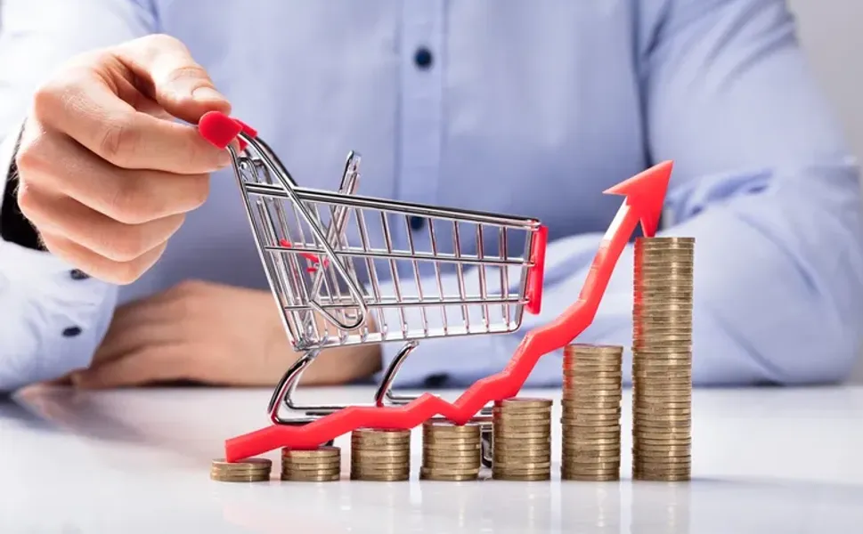 Ticaret satış hacmi yıllık geriledi... Perakende satışlarda artışa devam