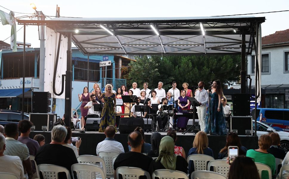 Gölyazı’da Sezen Aksu gecesi