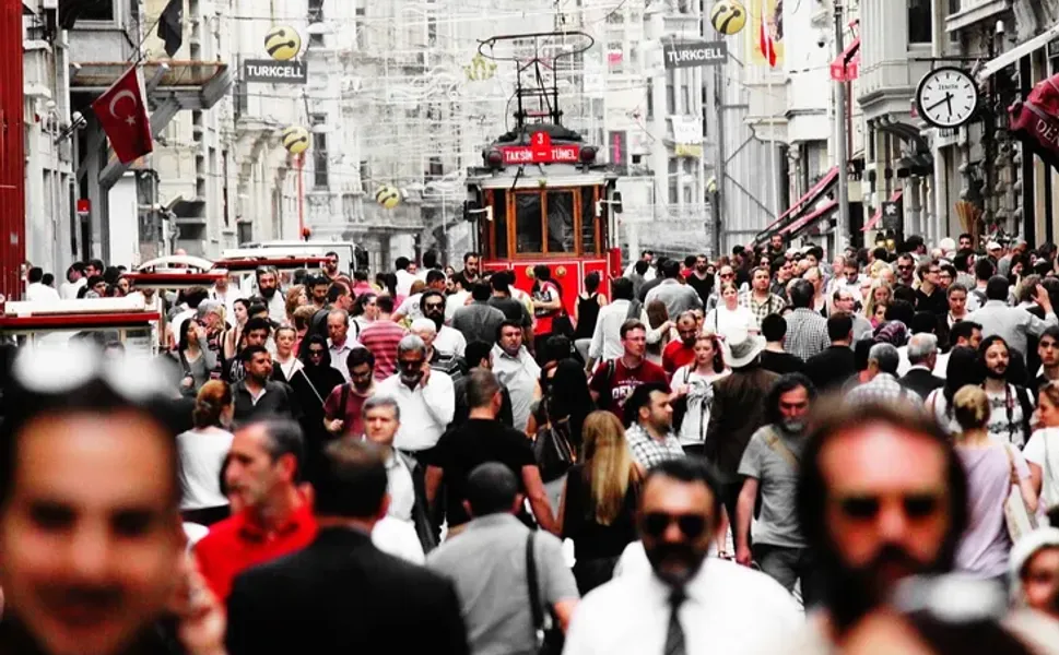 Türkiye’de erkekler 75, kadınlar 80 yıl yaşıyor