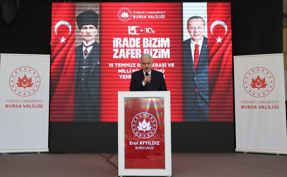 BURSA VALİSİ EROL AYYILDIZ, ŞEHİT AİLELERİ VE GAZİLERLE ANLAMLI PROGRAMDA BULUŞTU