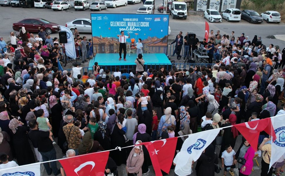 YILDIRIM’DA SOKAKLAR ŞENLENDİ