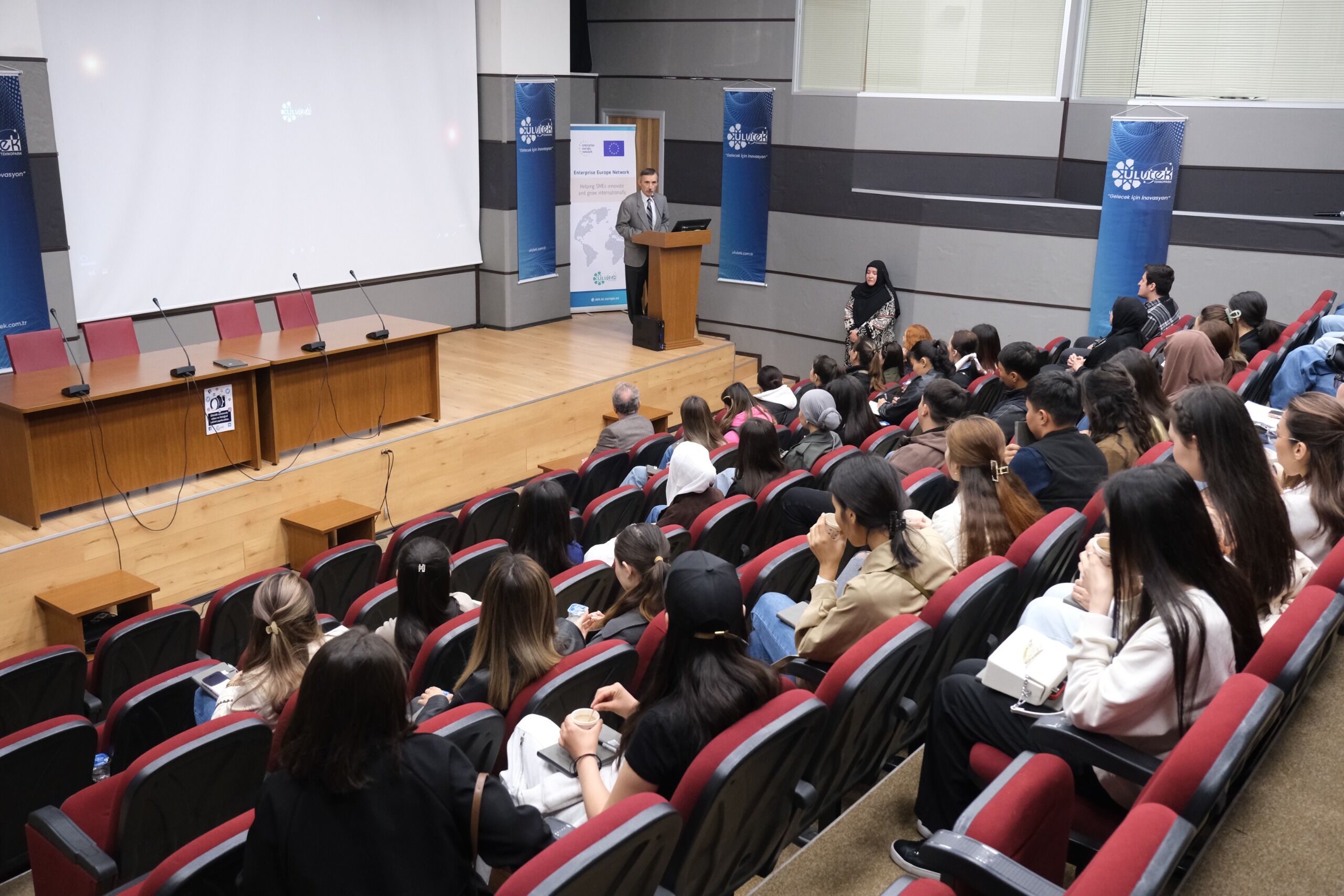 Ulutek, Kazaki̇stanli Öğrenci̇leri̇ Ağirladi 2
