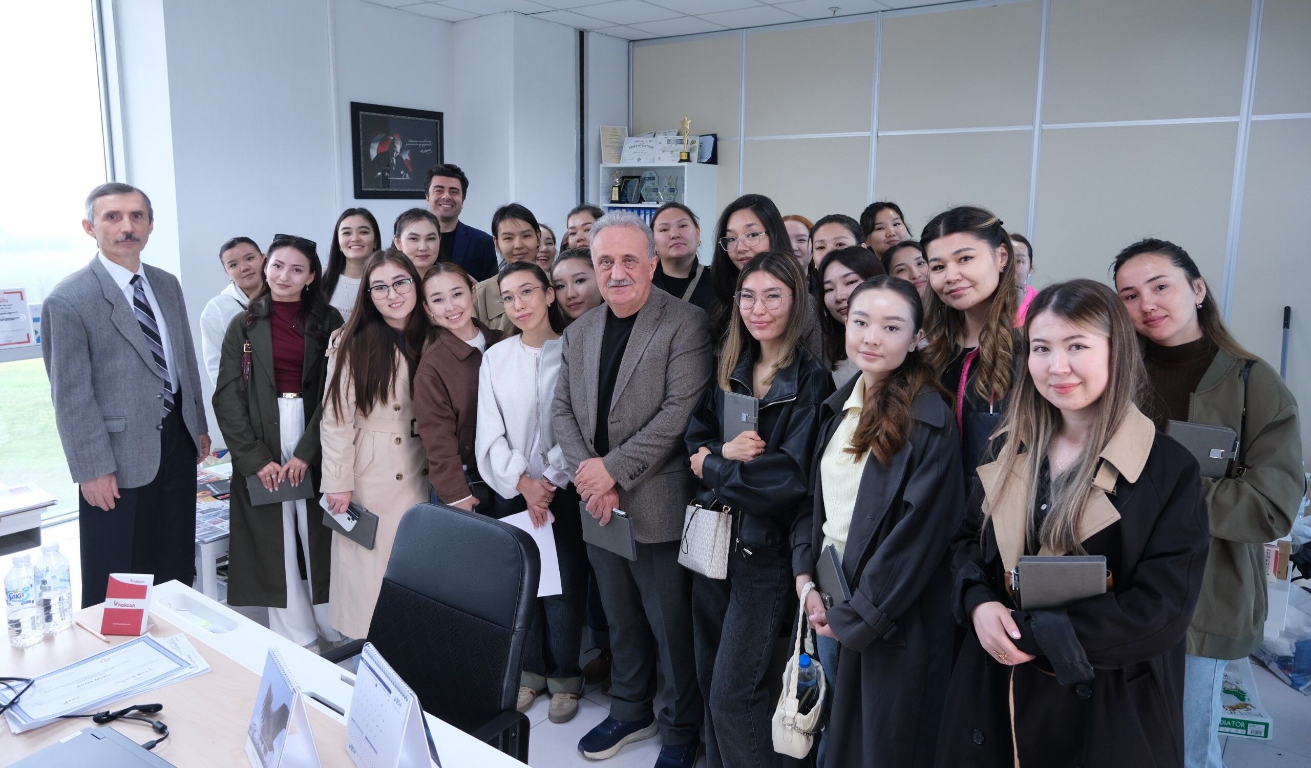 Ulutek, Kazaki̇stanli Öğrenci̇leri̇ Ağirladi 4