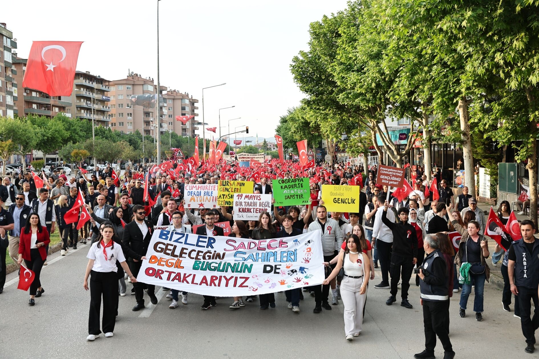 19 Mayis 3