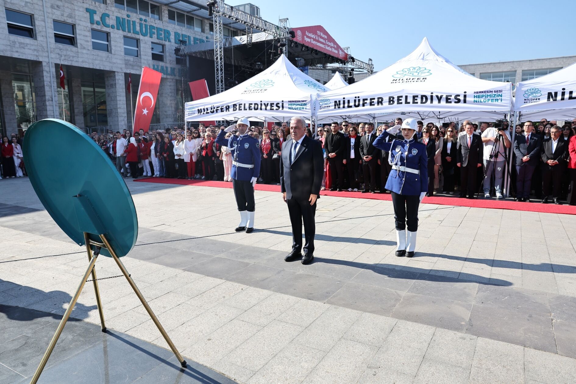 19 Mayis Çelenk (6)